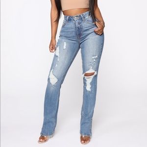 FASHION NOVA JEANS